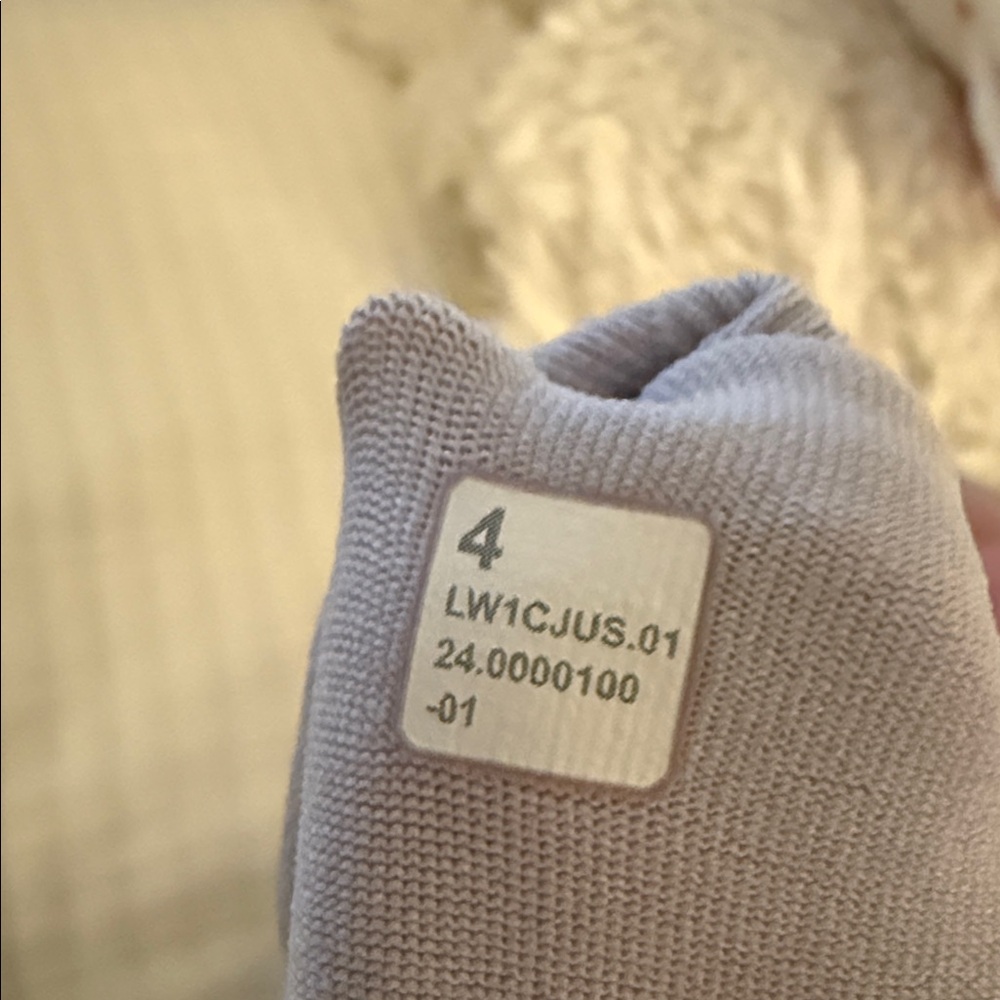 Lavender Lululemon Cropped Tank - Picture 3 of 3